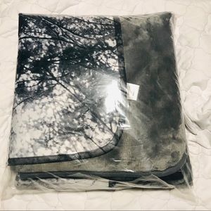 Taylor swift folklore exclusive blanket